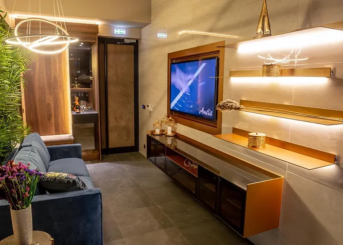 Marconio Wellness Private Pool & Spa - City Center